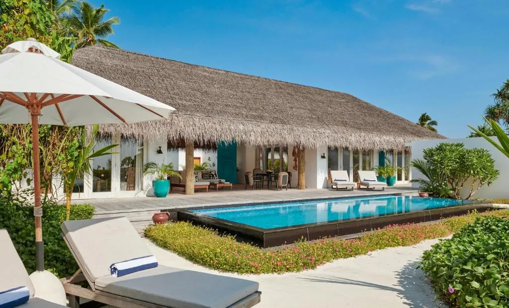 Three Bedroom Sunset Beach Villa with Pool