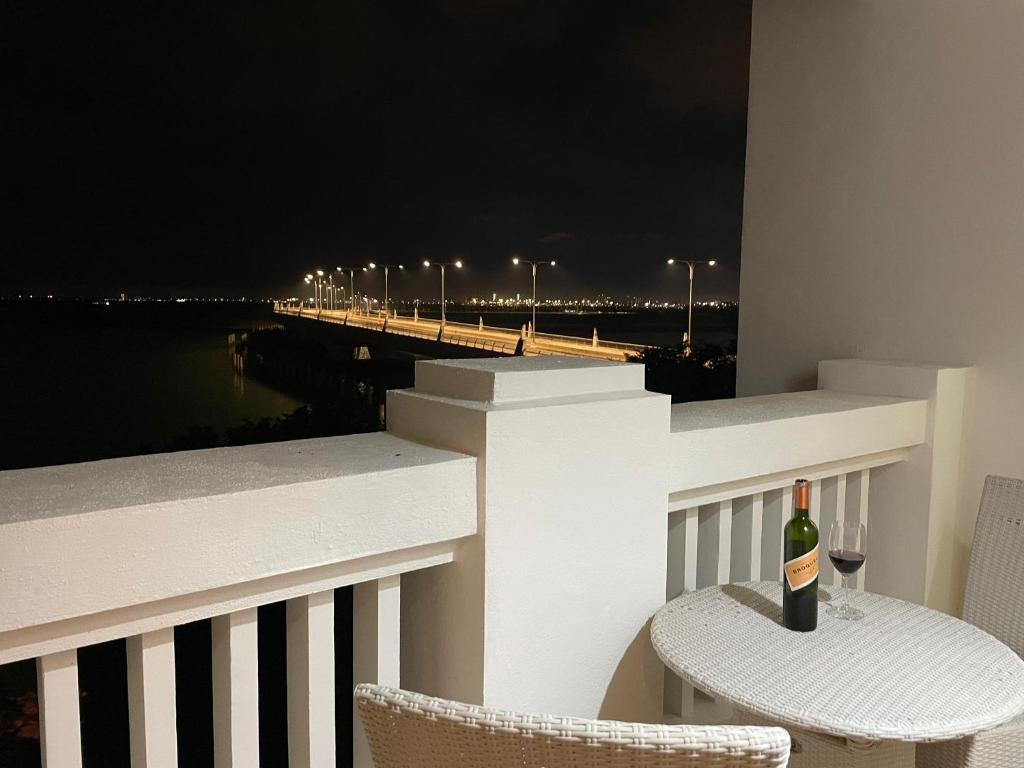 Straits Quay Marina Suites Penang By AuroraHomes - Suite De Lujo Con Vista Al Mar