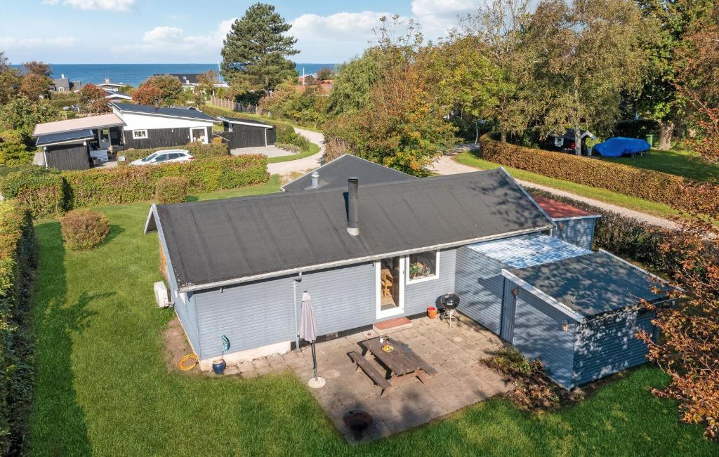 an overhead view of a tiny house in a yard at Gorgeous Home In Slagelse With Wifi in Slagelse