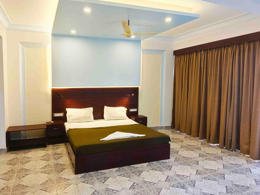 Postel nebo postele na pokoji v ubytování Shorelux Beach Resort