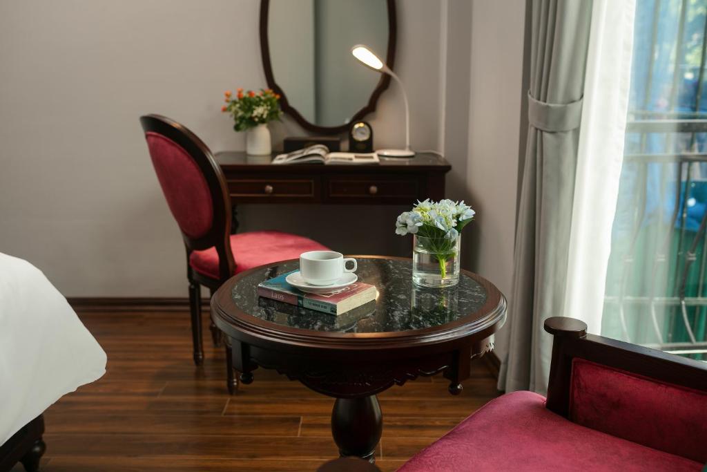 Serene Central Hotel - 6