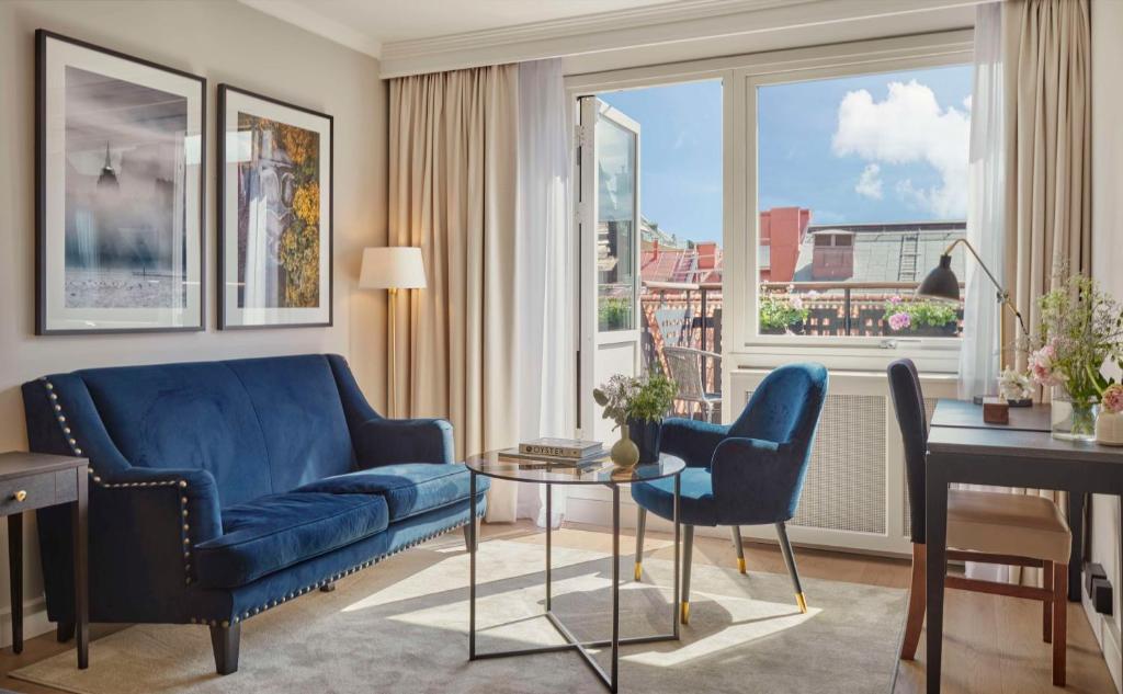 
Deluxe King Room with Balcony
