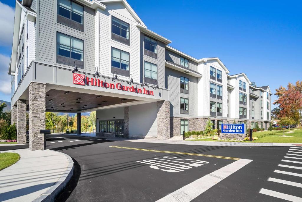 a building with a sign that reads hilton garden inn at Hilton Garden Inn North Conway in North Conway