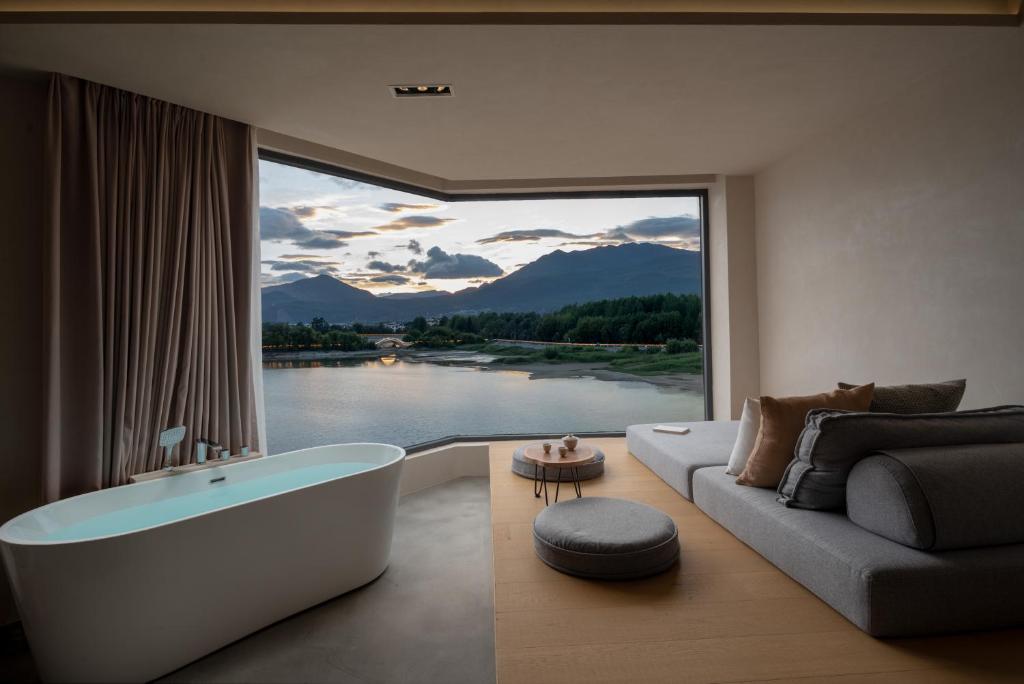 Fotografie z fotogalerie ubytování 云渡雪山湖景民宿 Vento Snow Mountain Lake View B&B v destinaci Li-ťiang