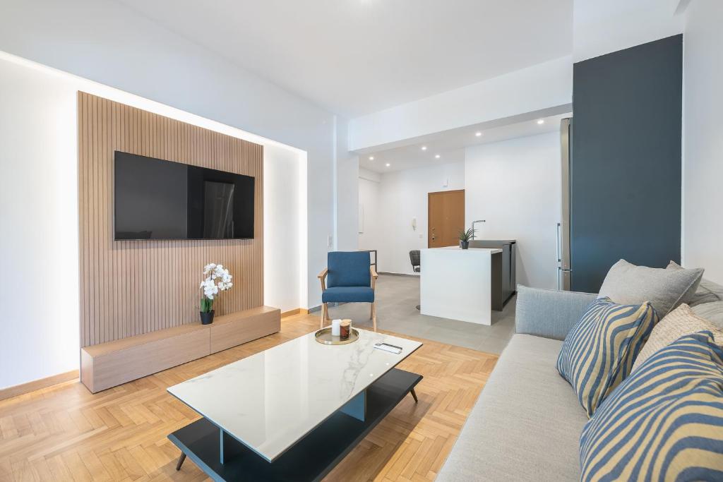 City Vibes Stylish 2BR and a Stunning Balcony