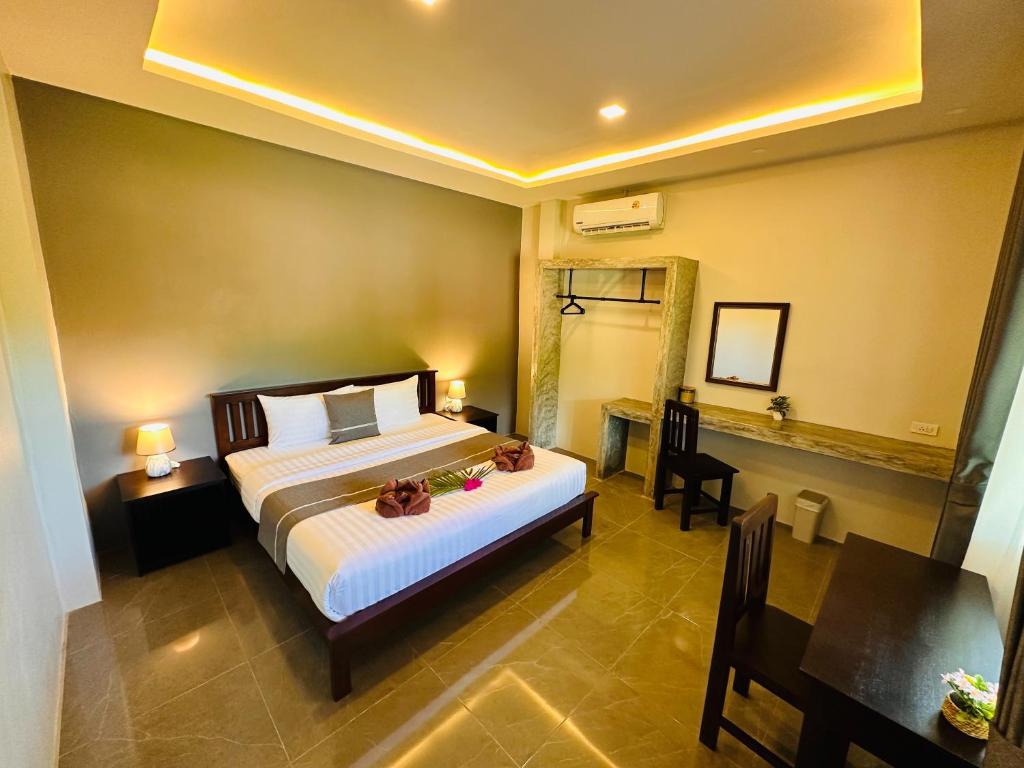 Lanta Queen Resort - 11