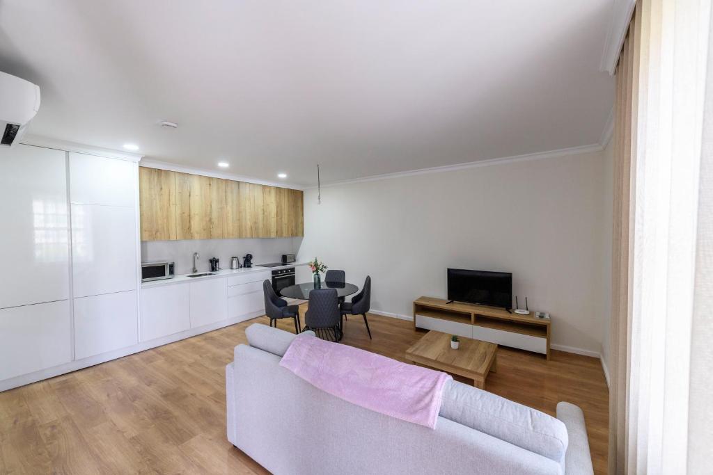 Maria de Lurdes Residências - 2