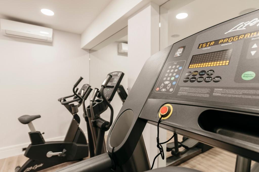 Fitness centrum a/nebo fitness zařízení v ubytování Catalonia Brussels