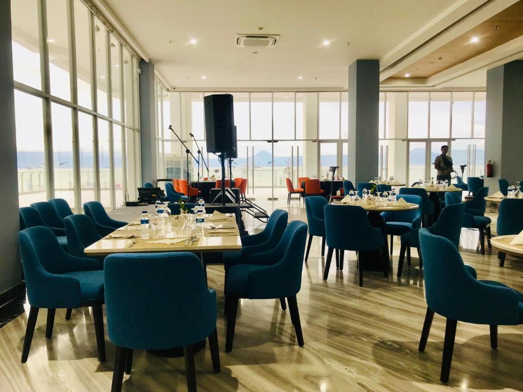 Posezení v ubytování Labersa Hotel & Convention Center Samosir