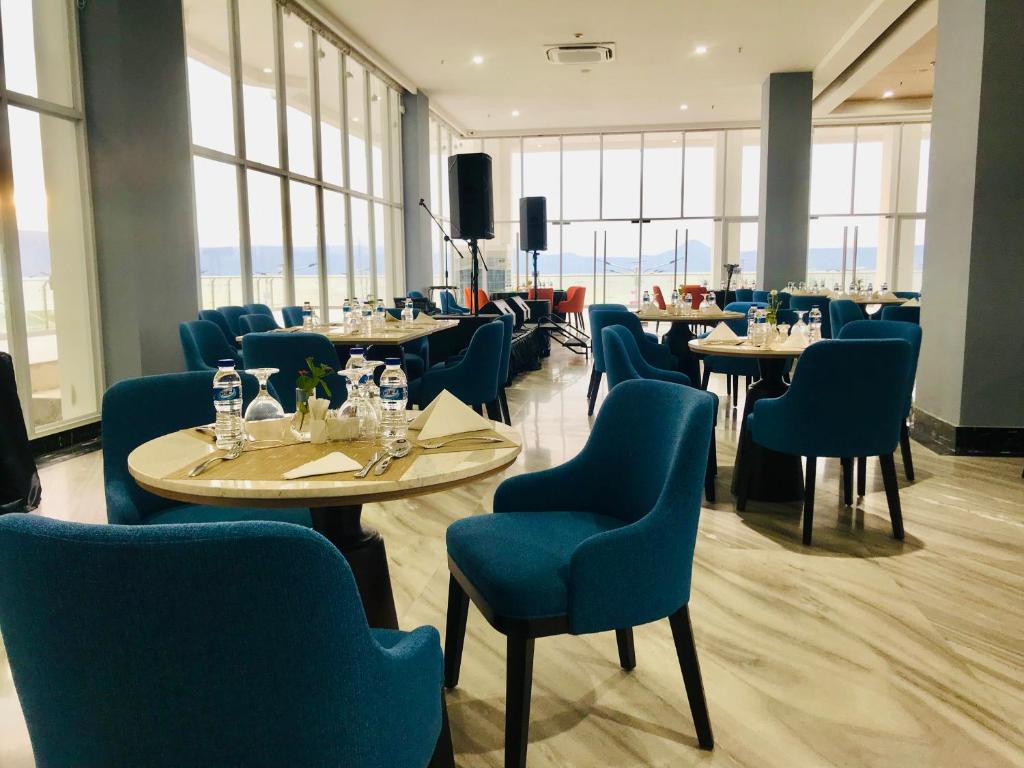 Posezení v ubytování Labersa Hotel & Convention Center Samosir