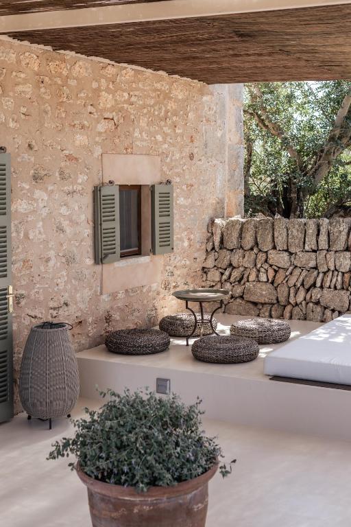 Posezení v ubytování Cal Reiet Holistic Retreat