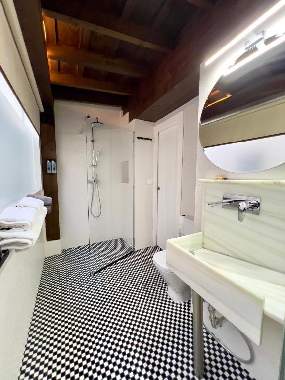 Kúpeľňa v ubytovaní Apartamentos Real Suites Realejo