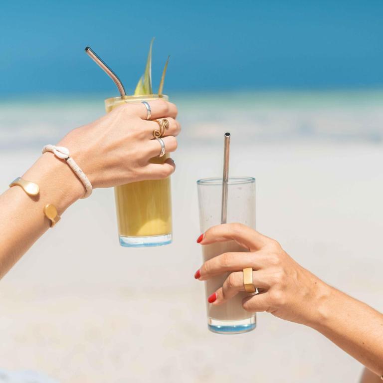 Nápoje v ubytování Maisha Matamu Beach Hotel Paje