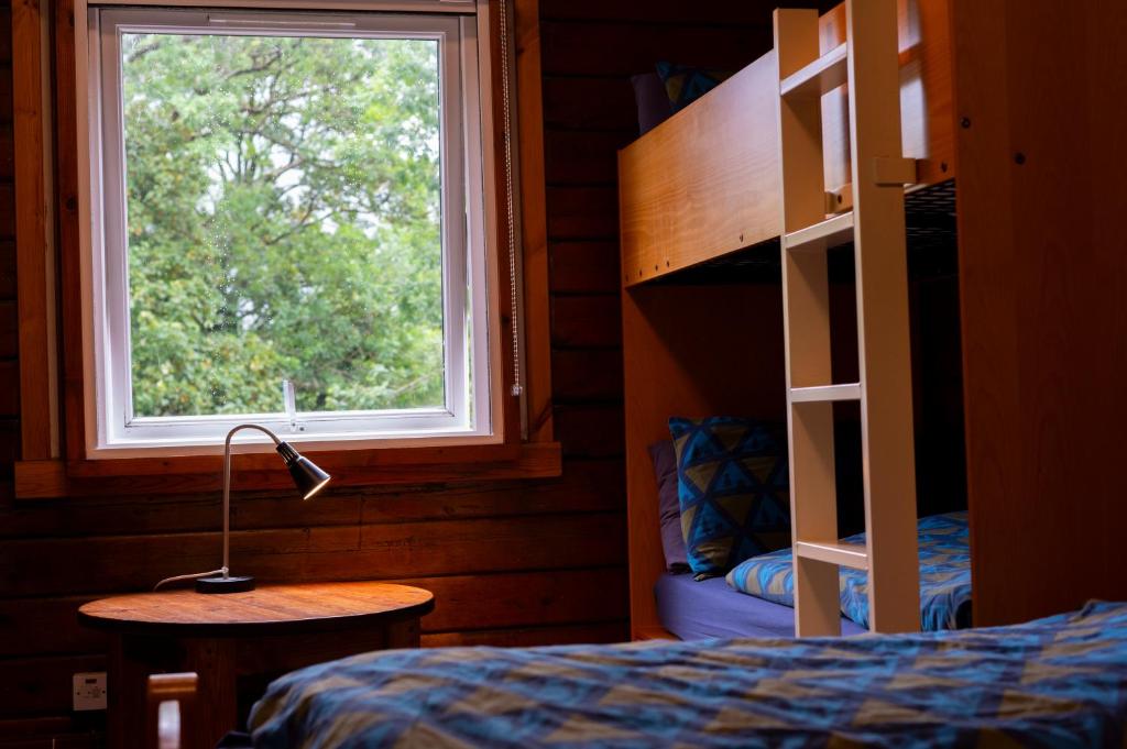 Postel nebo postele na pokoji v ubytování Glencoe Youth Hostel
