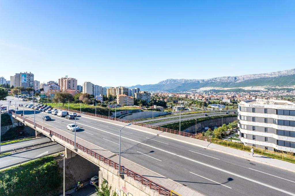Fotografia z galérie ubytovania Luxury modern penthouse w jacuzzi & huge terrace v Splite