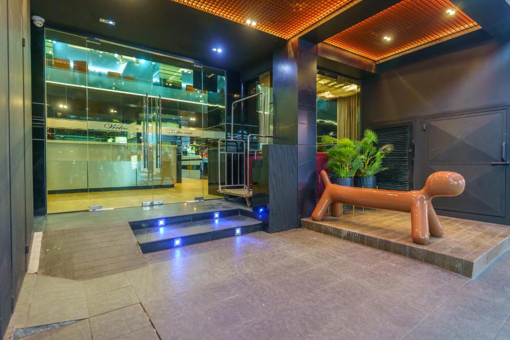Deco Lux Hotel Images