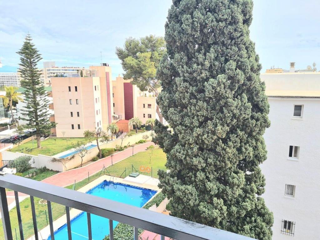 The swimming pool at or close to Acogedor Ap. 1hab. Torremolinos