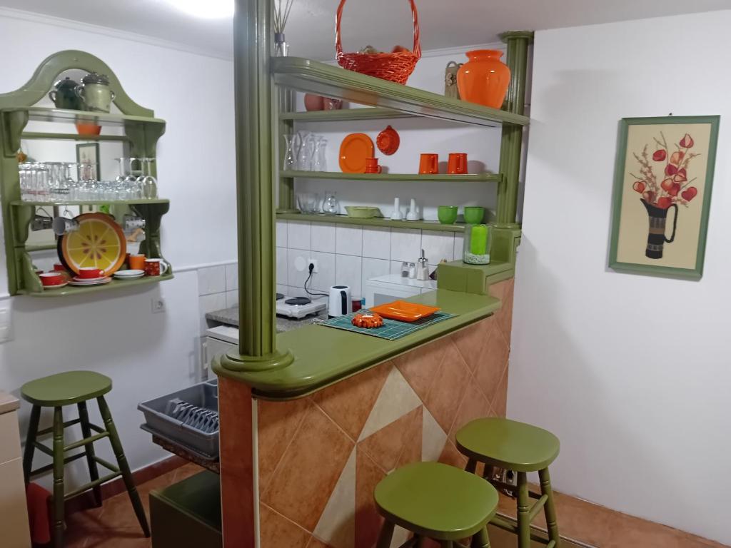 Green Lily Apartments - Studio Apartment