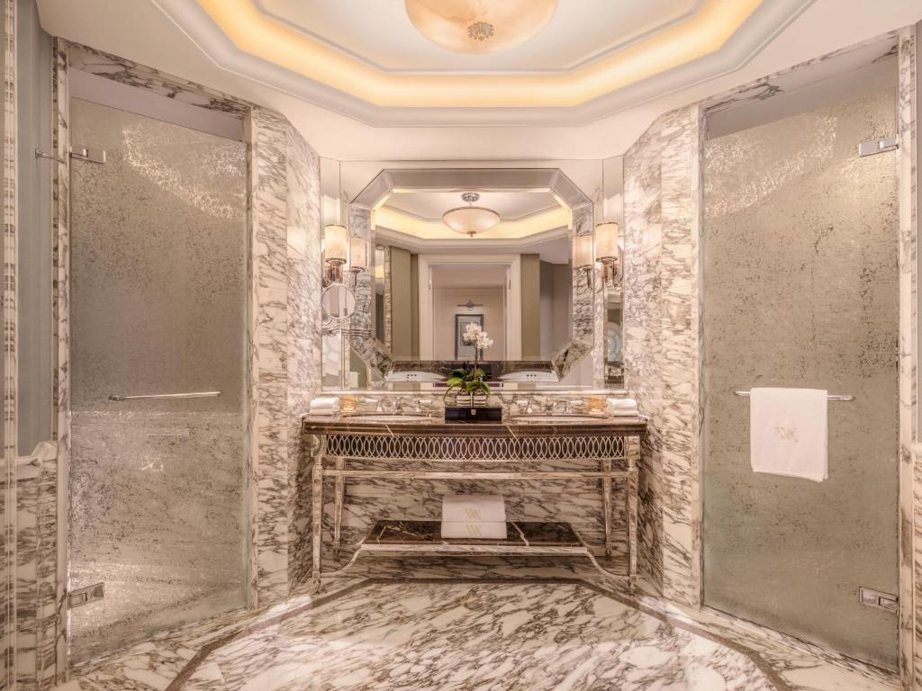 Waldorf Astoria Shanghai on the Bund - Quarto Deluxe Com Cama King-size