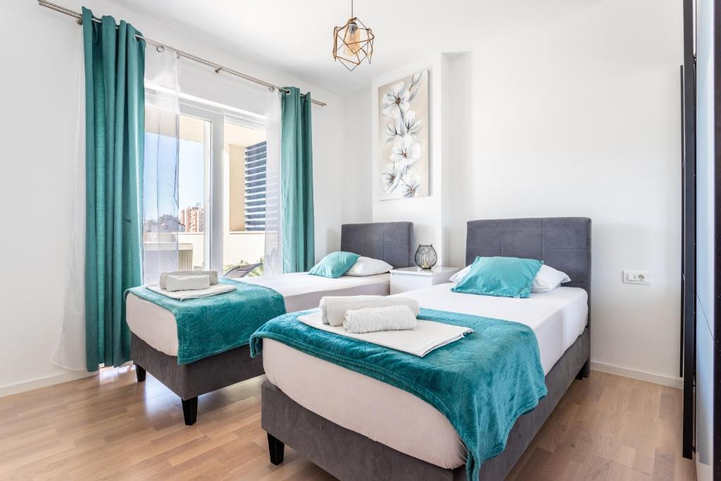 Fotografia z galérie ubytovania Luxury modern penthouse w jacuzzi & huge terrace v Splite