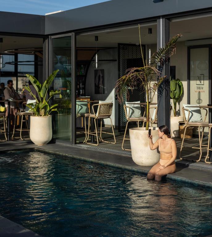 Courtyard by Marriott Casablanca Downtownの敷地内または近くにあるプール