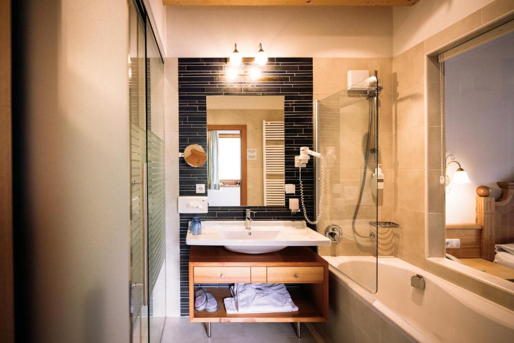 Koupelna v ubytování Hotel Bacherhof