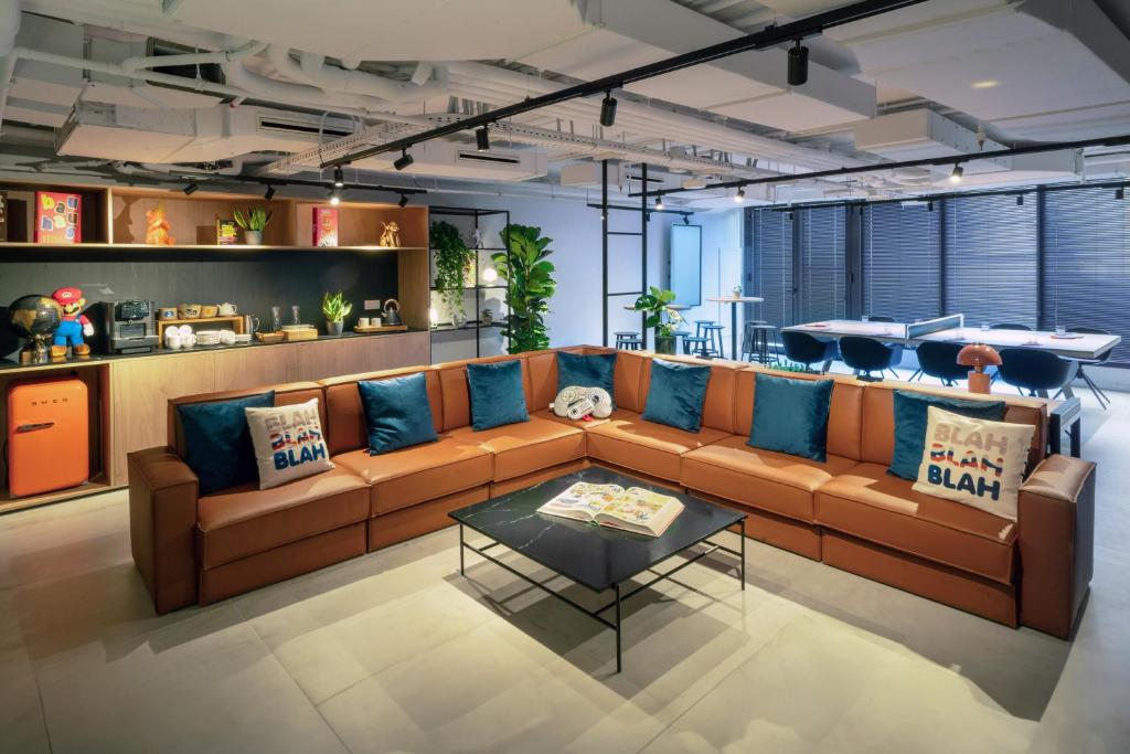 Posezení v ubytování INNSiDE by Meliá Madrid Valdebebas