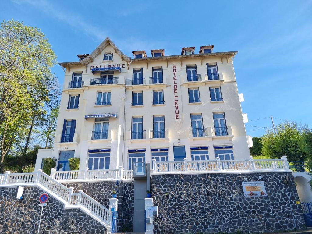 Fotografie z fotogalerie ubytování Le Bellevue v destinaci Chatel-Guyon