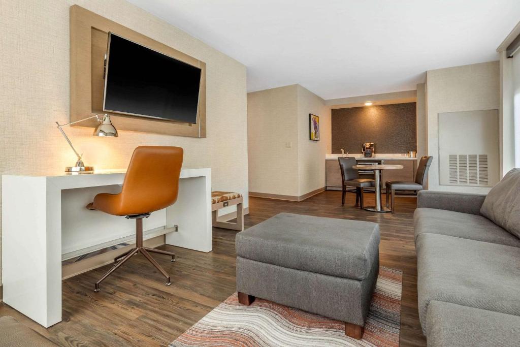 Cambria Hotel Milwaukee Downtown - King Suite - Niet -roken