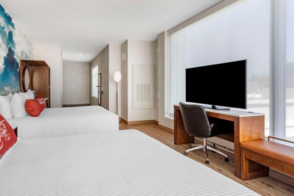 Cambria Hotel Nashville Airport photo