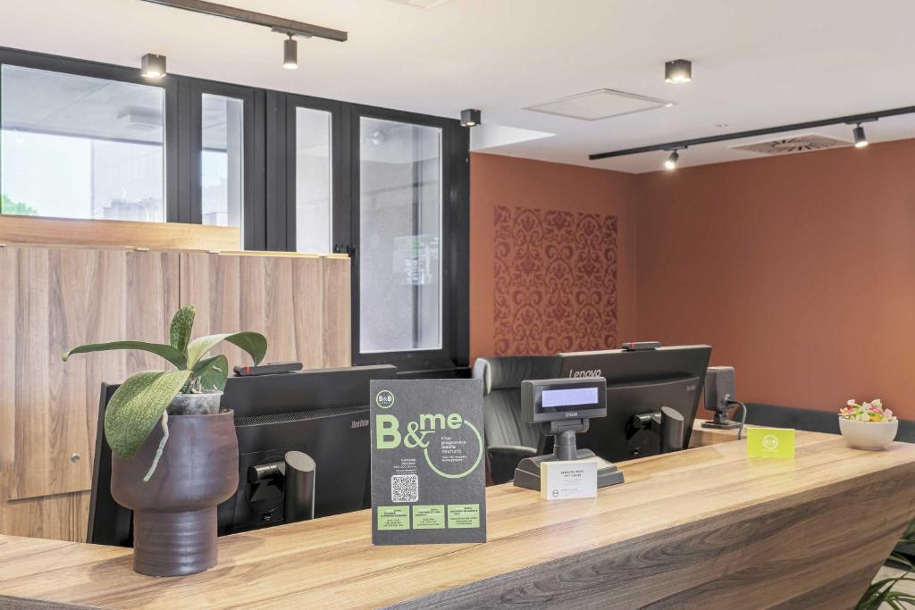 プラートにあるB&B HOTEL Prato City Centerのギャラリーの写真