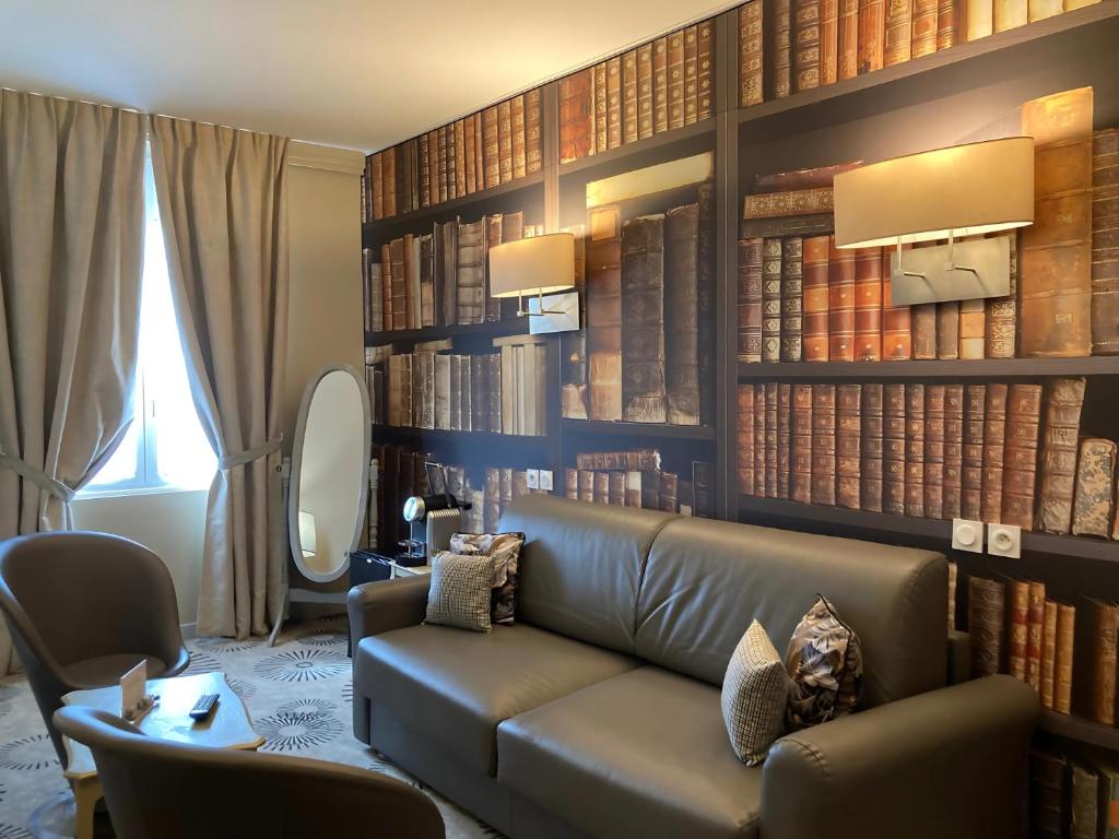 Hotel Le Lion D'Or et Restaurant La Table Du Lion - Suite