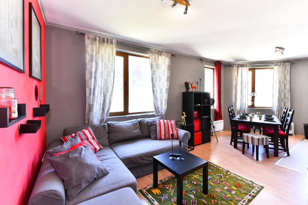 Gondola Flat Number 2 - Two-Bedroom Apartment