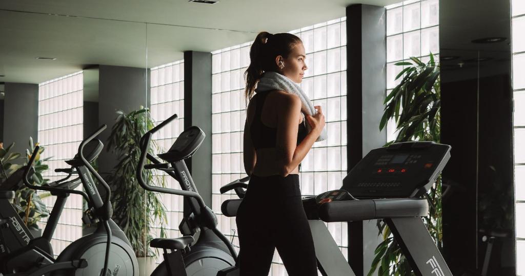 Fitness centrum a/nebo fitness zařízení v ubytování Episode Tbilisi