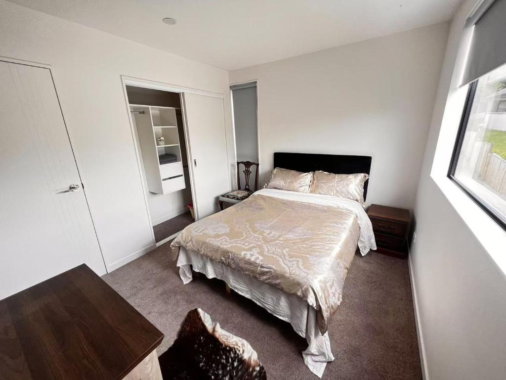 New town house room in Green lane - Resim 35