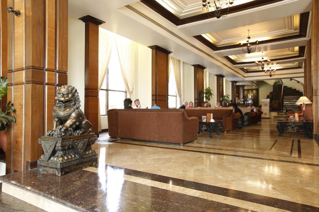Posezení v ubytování Royal Singi Hotel