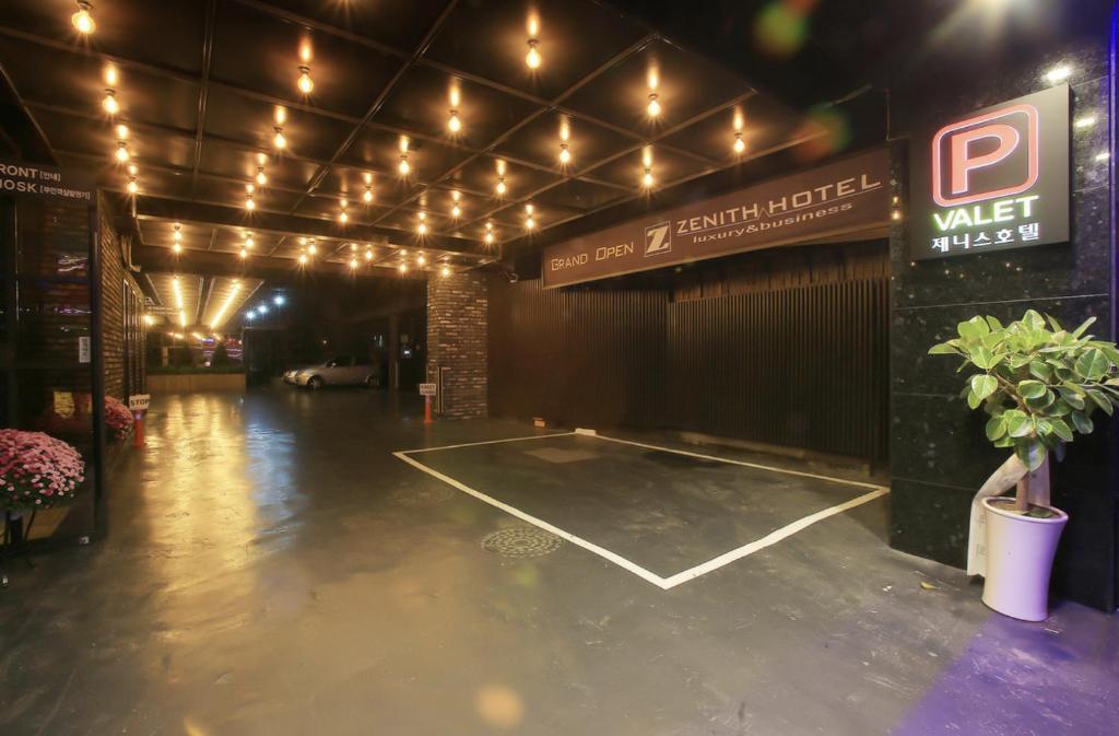 Fotografie z fotogalerie ubytování Zenith Hotel Bupyeong v destinaci Inčchon