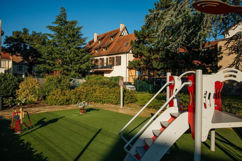 La Cure grand appartement familial 3 chambres avec terrasse et parking à 10 minutes de Colmar – photo 10