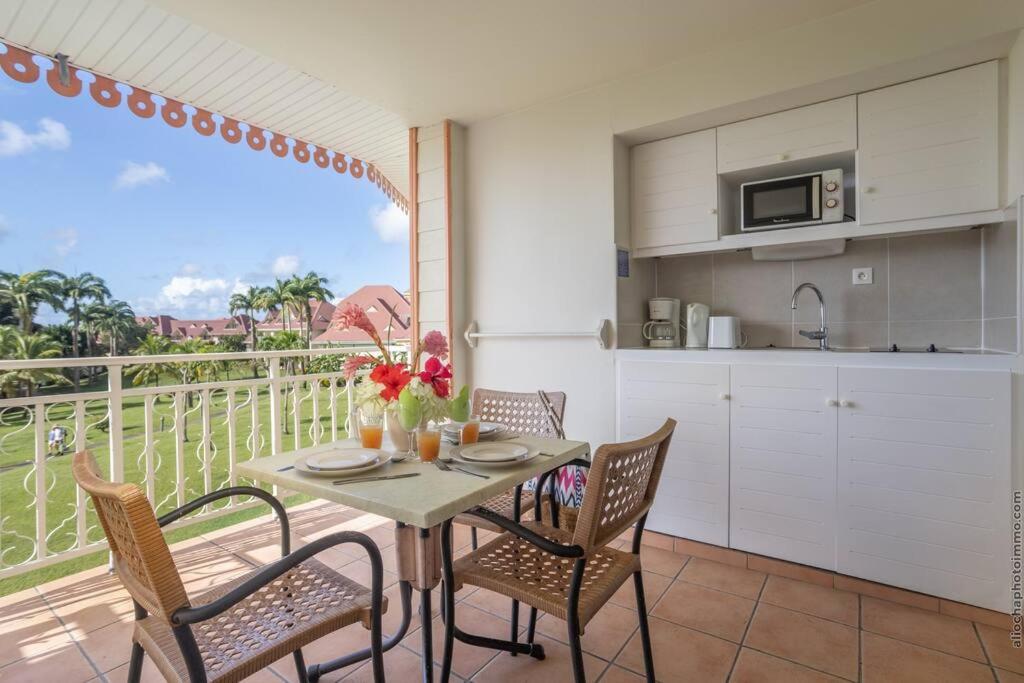 Kuchyň nebo kuchyňský kout v ubytování Suite Tropicale Village Vacances