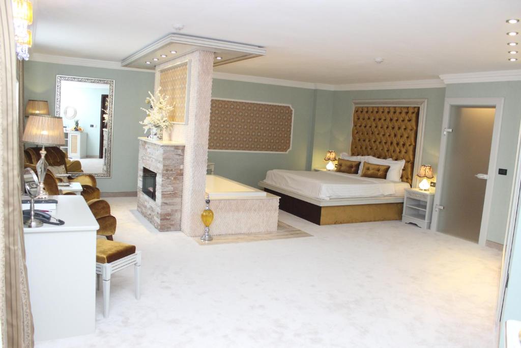 Phoenicia Grand Hotel - Resim 22