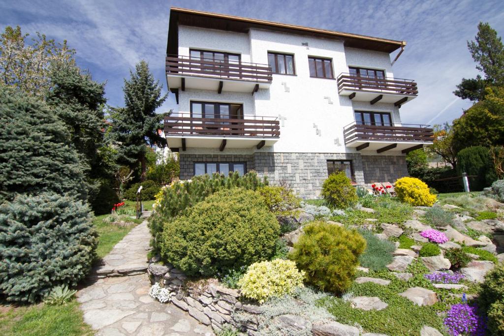 Zahrada ubytování Pension Apartment Granit