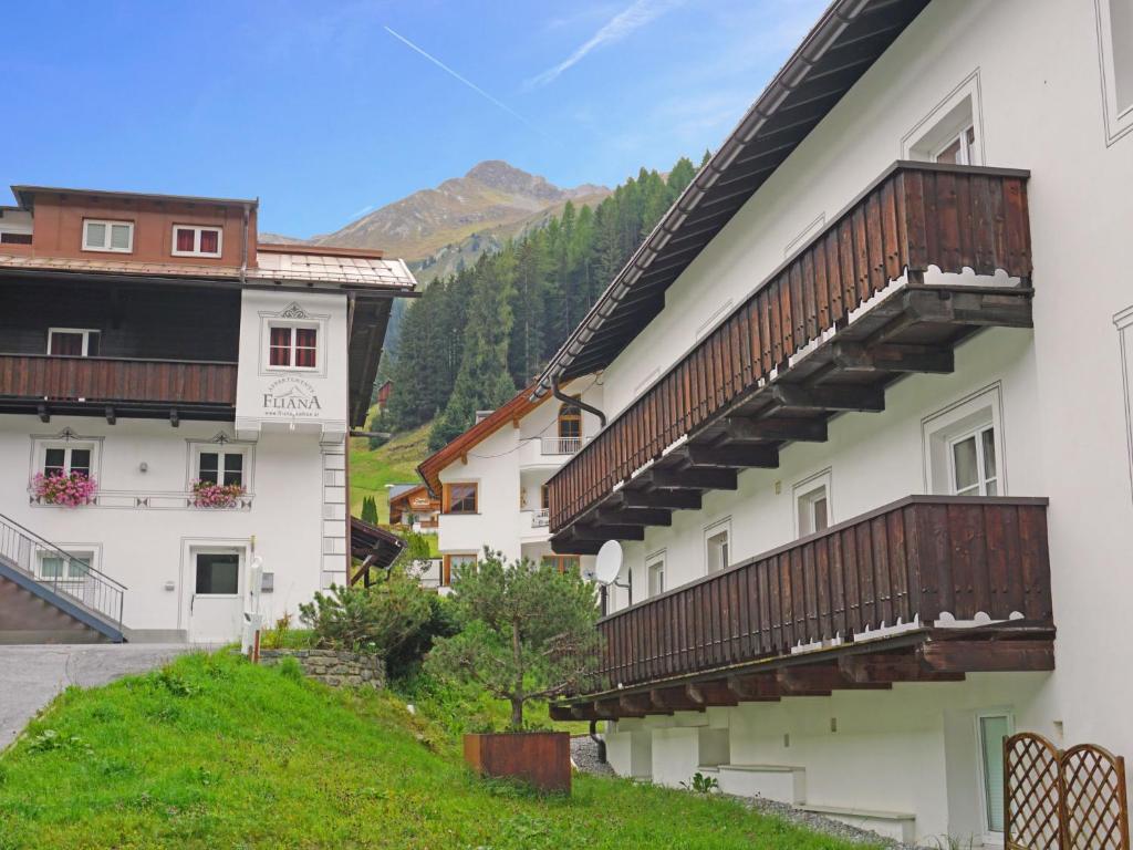 Nespecifikovaný výhled na hory nebo výhled na hory při pohledu z apartmánu
