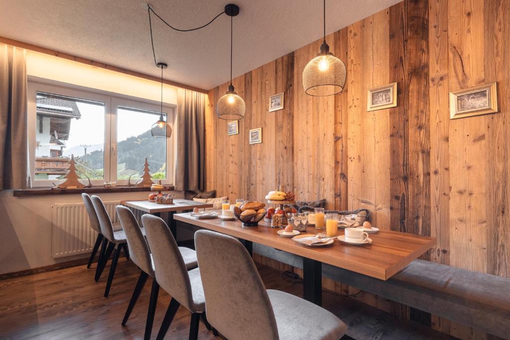 Fotografia z galérie ubytovania Alpen-Appartements Zürcher v destinácii Kappl
