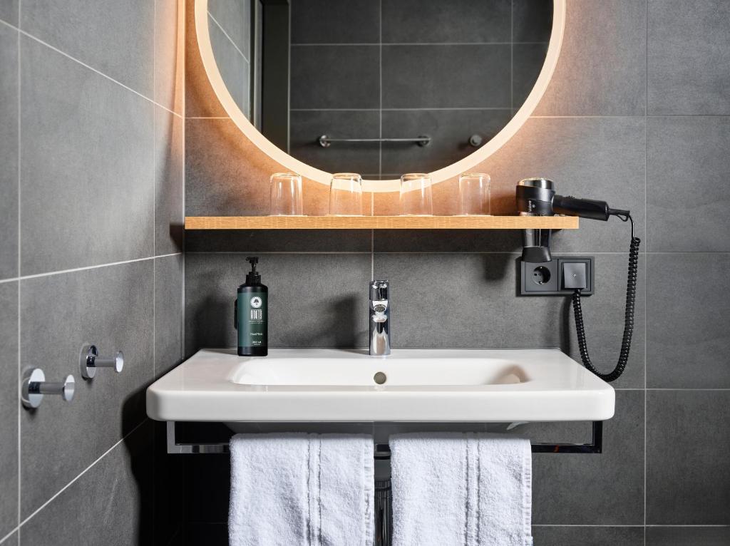 Koupelna v ubytování H2 Hotel Saarbrücken