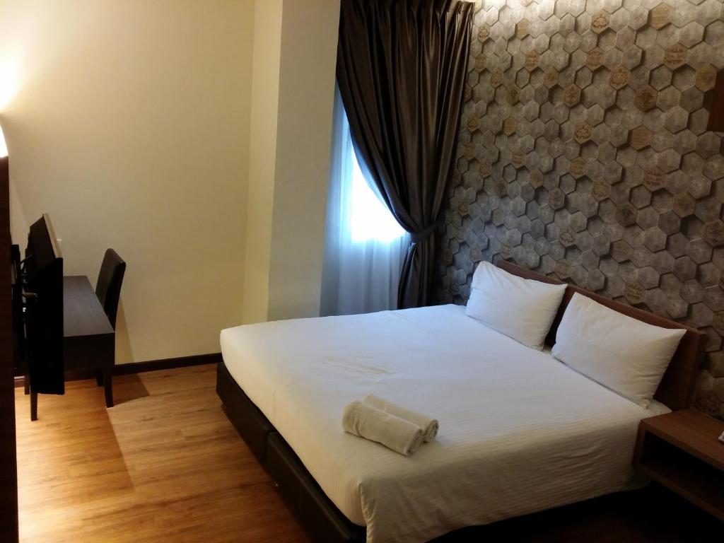 D Elegance Hotel - Superior Queen Room