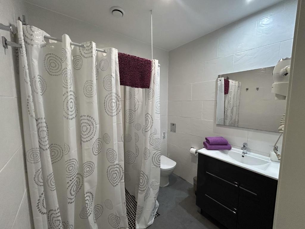 Koupelna v ubytování Apartahotel Baldiri