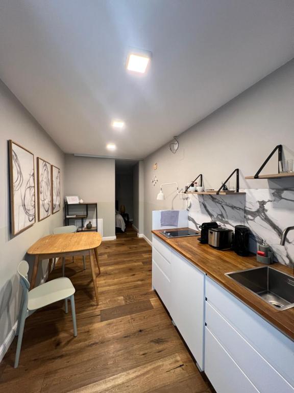 DOWA Apartments - 