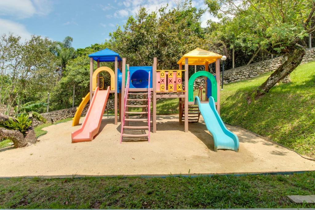 Parquinho infantil em Pousada do Arvoredo