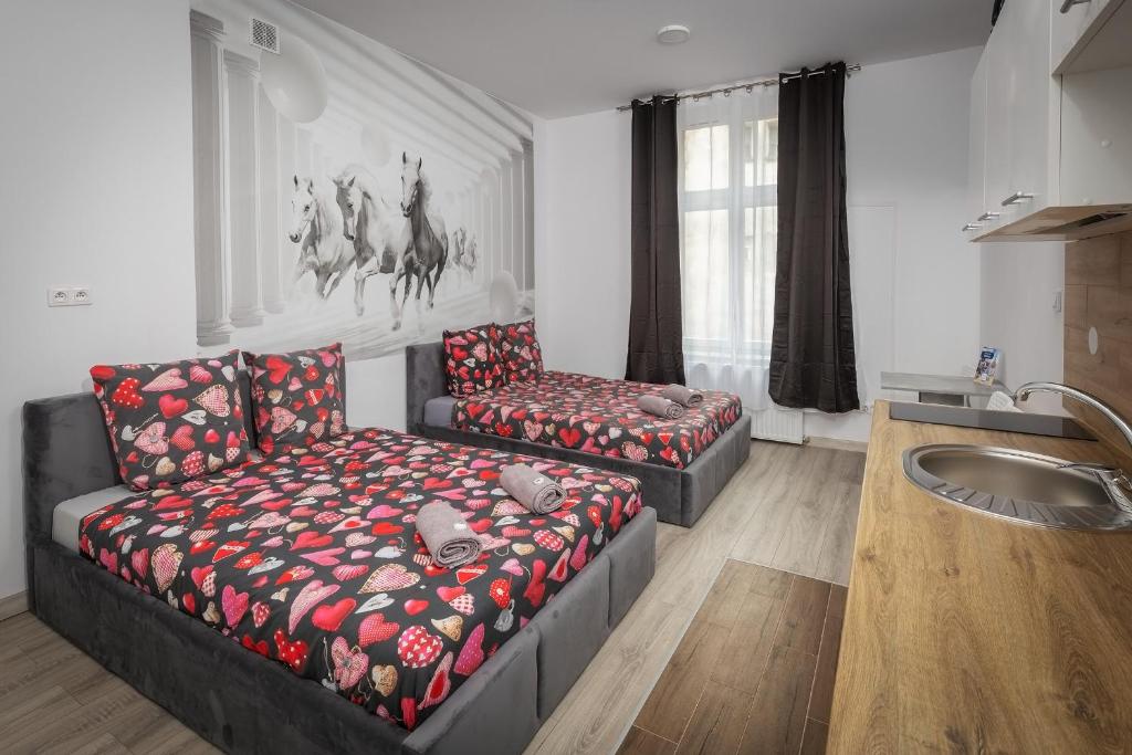 70s Business Room - Resim 11