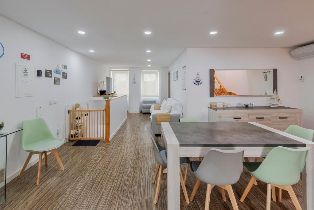 Kuchyň nebo kuchyňský kout v ubytování Maison du Village - Sesimbra